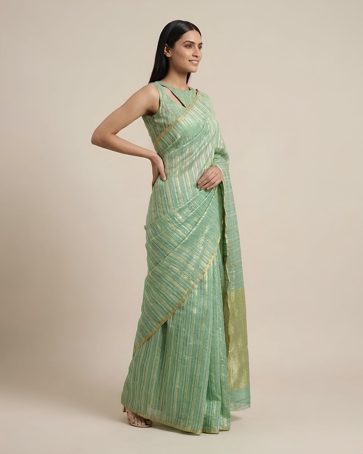 Cascade |Peach Crushed Monga Rangkat Saree
