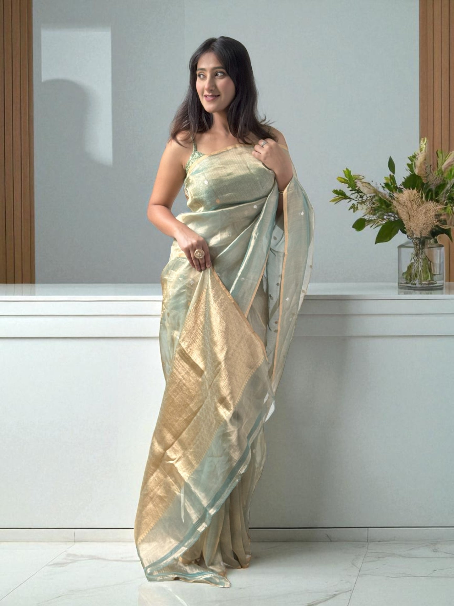 Ethereal Glow | Tissue Saree