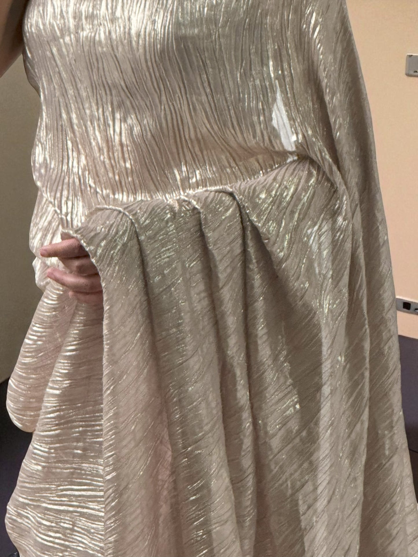 Moonlit Ivory | Crushed Tissue saree