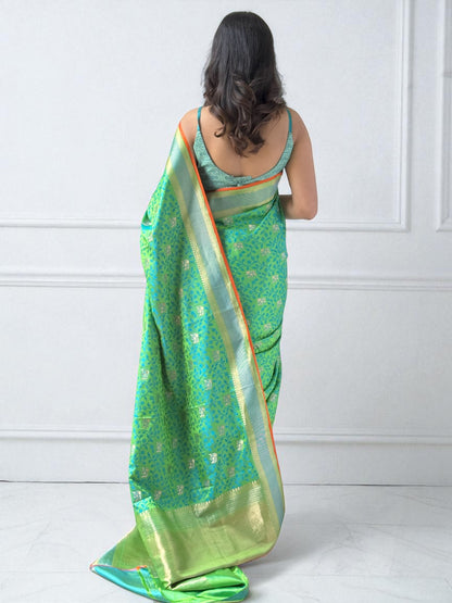 Majestic Radiance | Tanchoi Saree